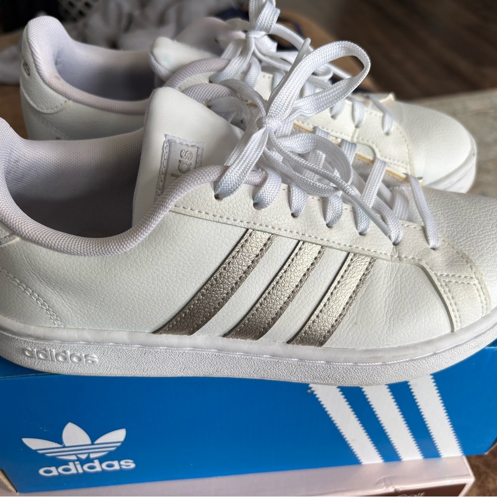 Adidas White Sneakers with Silver Stripes
